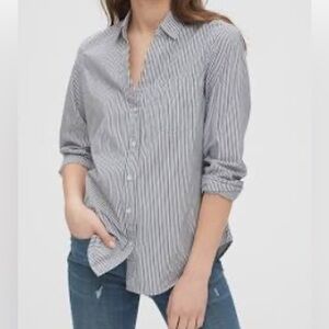 GAP 80s Superfine Poplin Perfect Shirt Black White Pinstripe Size Medium